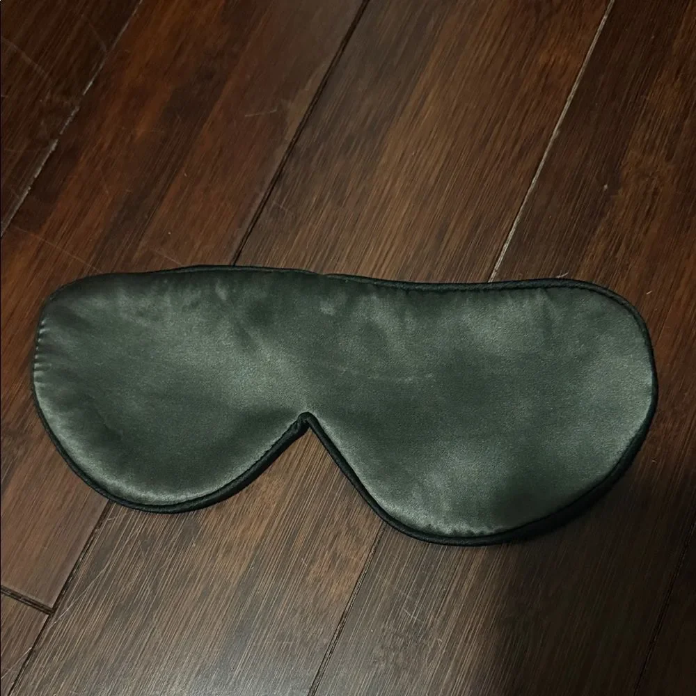 Silk Sleep Mask in Gray / Black - BRAND NEW - Eye Cover Mask Stretch Band
